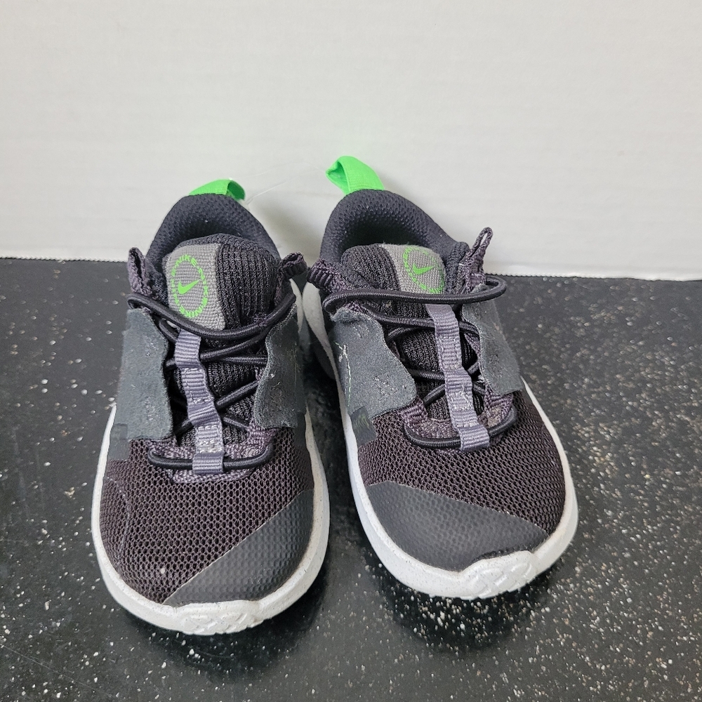 Nike Kids Crater Impact Black and Gray Sneakers with Green Accents